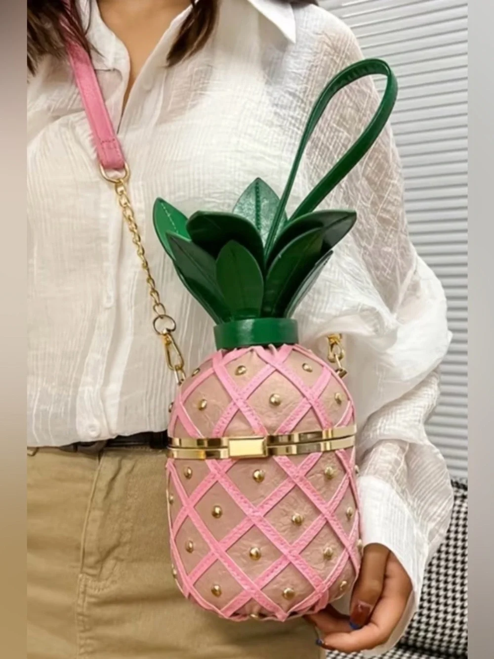 Unique 3D Pineapple High Quality Key West By The Pool Bag Clutch Crossbody - Picture 2 of 9